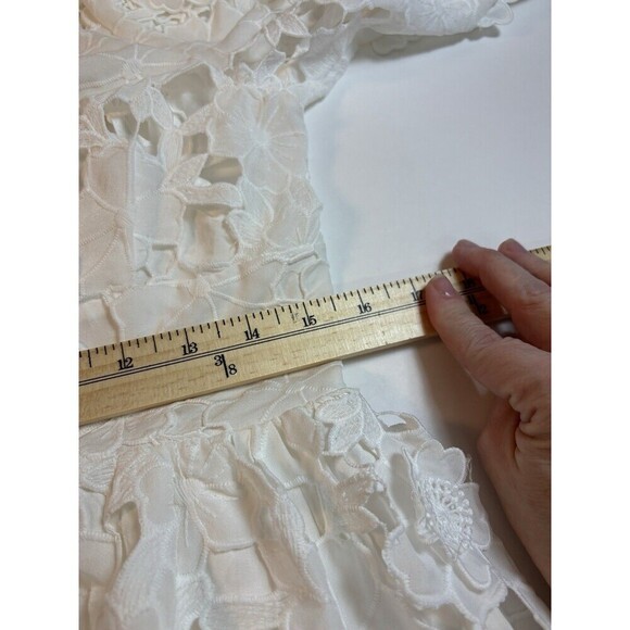 Storia Mini Dress White Lace Large Plunge Neckline V-neck Backless Eyelet - Picture 7 of 12